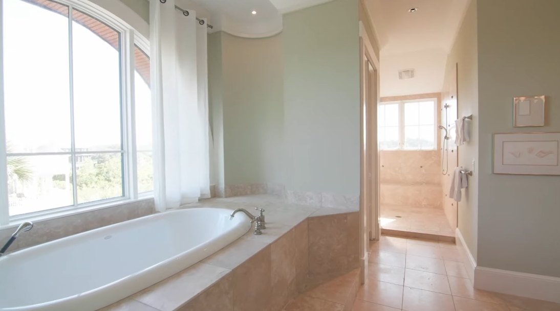 31 Interior Design Photos vs. 221 Ocean Marsh Rd, Kiawah Island, SC Luxury Home Tour