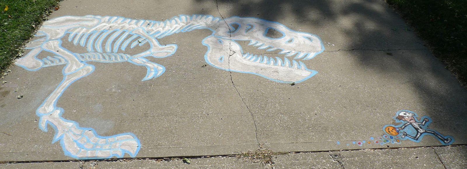 LUDstuff! CHALK ART TRex!