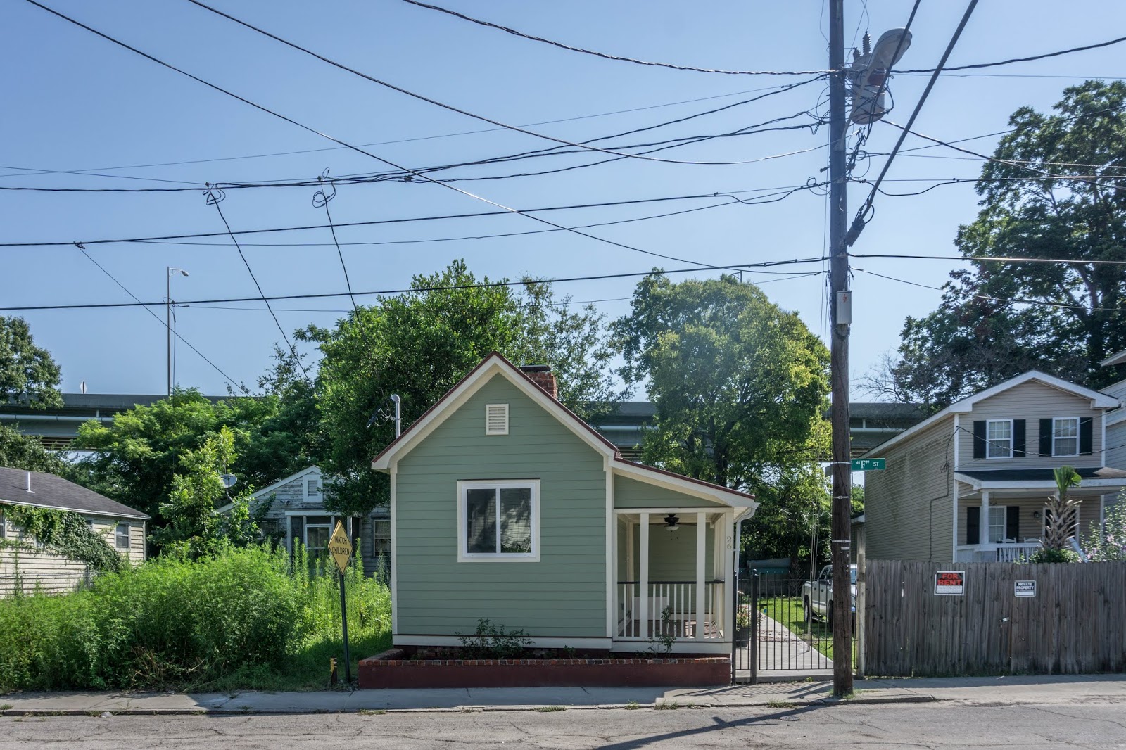 Charleston Daily Photo Teeny, tiny houses of Charleston F Street