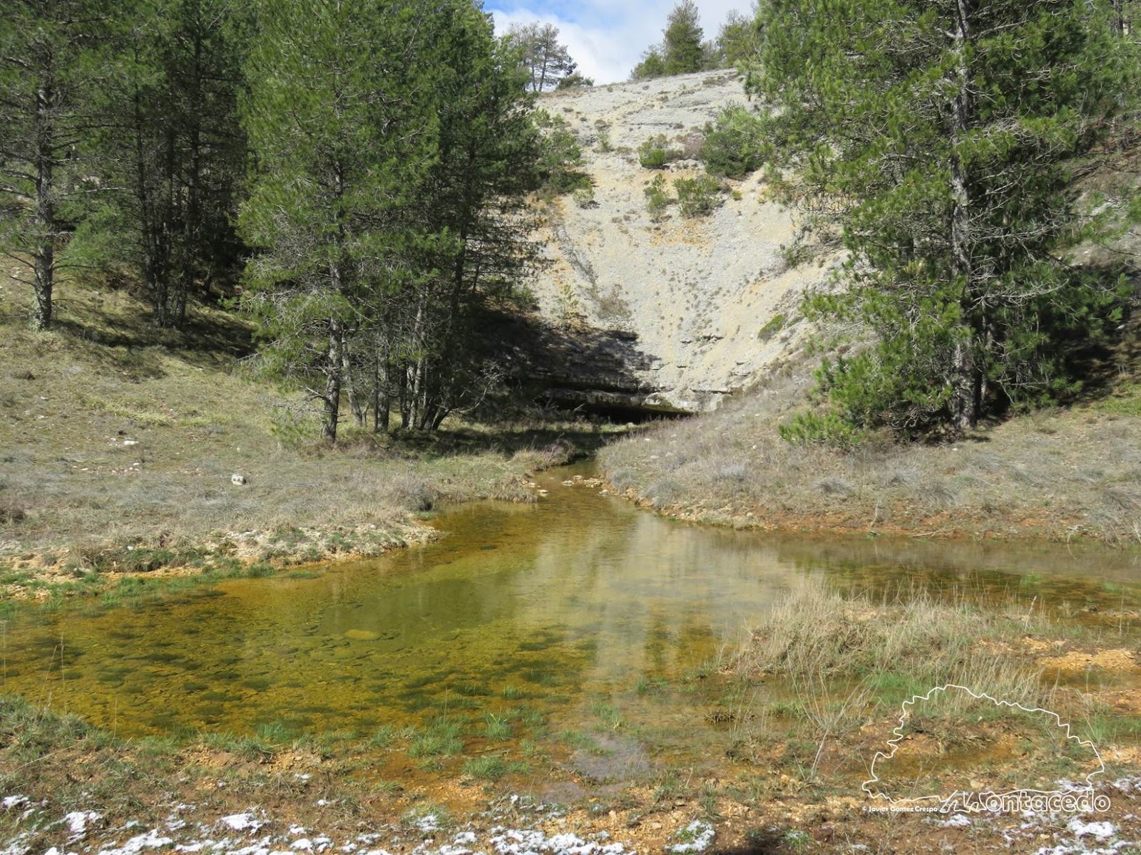 Foto de Nacimiento del río Ubierna en Merindad de Río Ubierna, Burgos