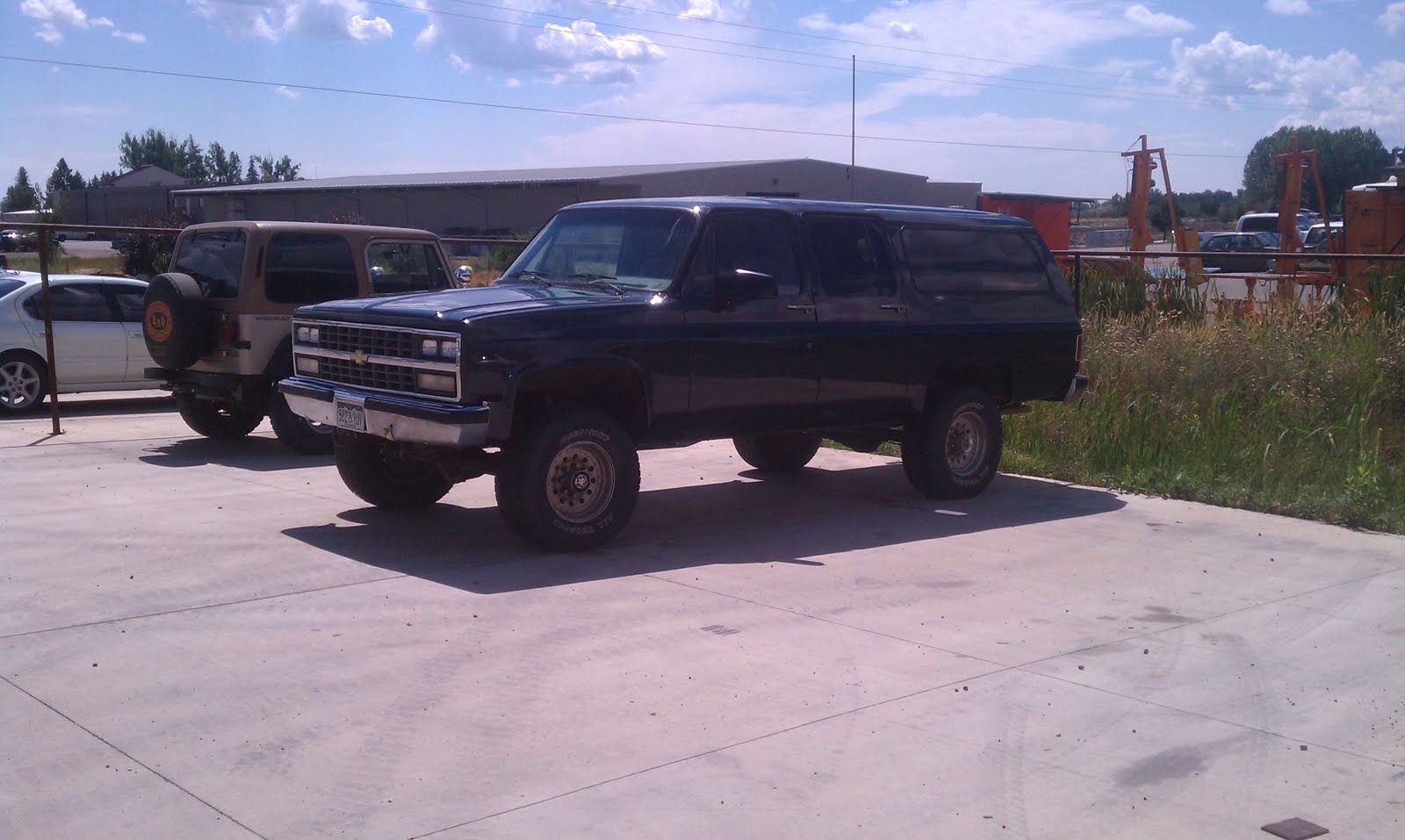 Autocrafters of Colorado Custom Suburban Paint Job
