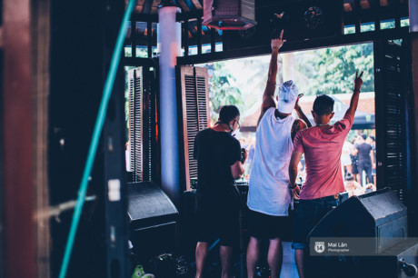 Pool party cuoi tuan - Con gai Ha Noi, khi muon sexy thi cung sexy het co! - Anh 22