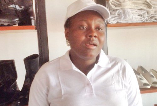 nigerian female shoemaker