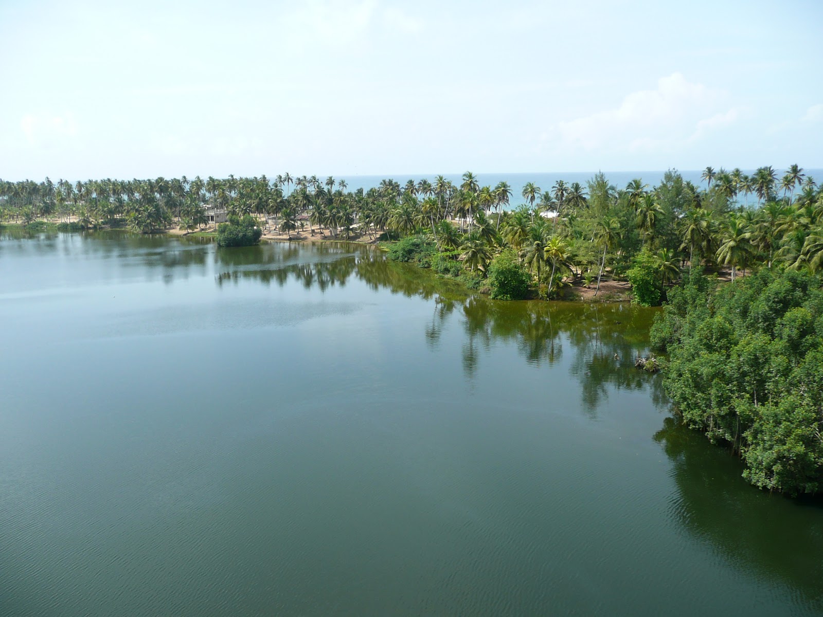 Nos voyages au pays des cîmes La Côte d'Ivoire vue du ciel