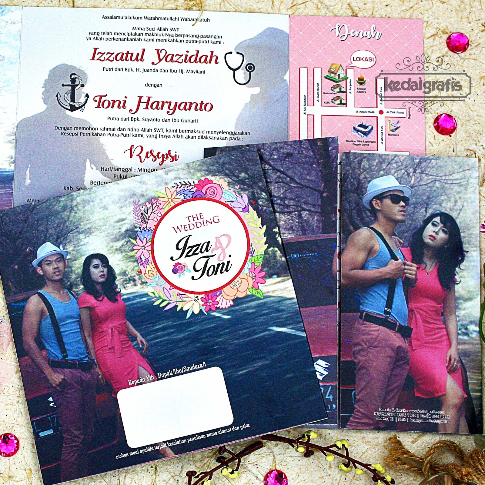 Contoh Foto Prewedding Untuk Undangan Prewedmoto