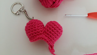 tuto diy crochet coeur handmade porte cle clef coeur amour saint valentin