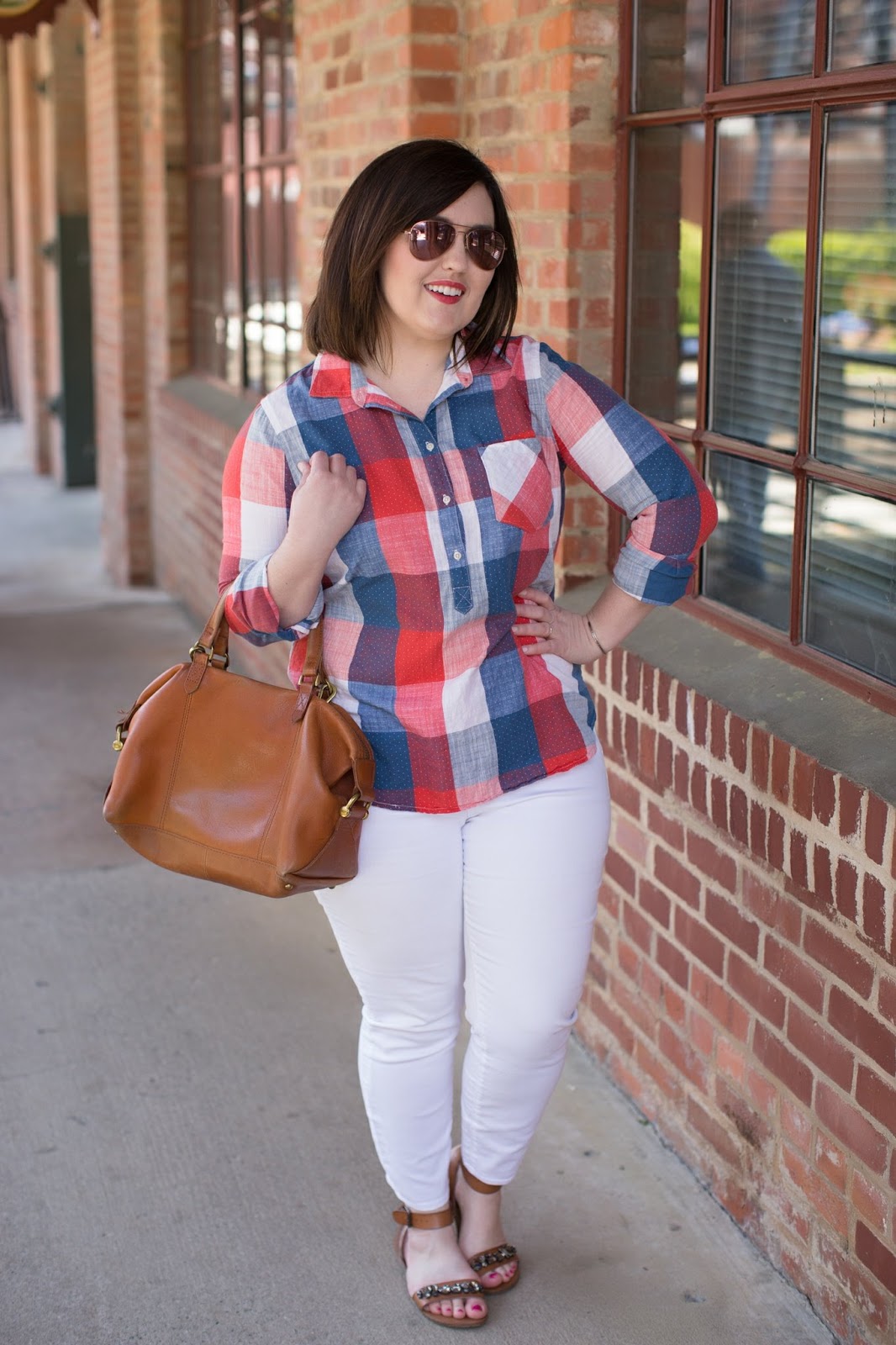 My Favorite White Jeans - Rebecca Lately