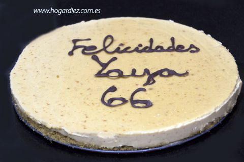 Tarta de turrón sin horno