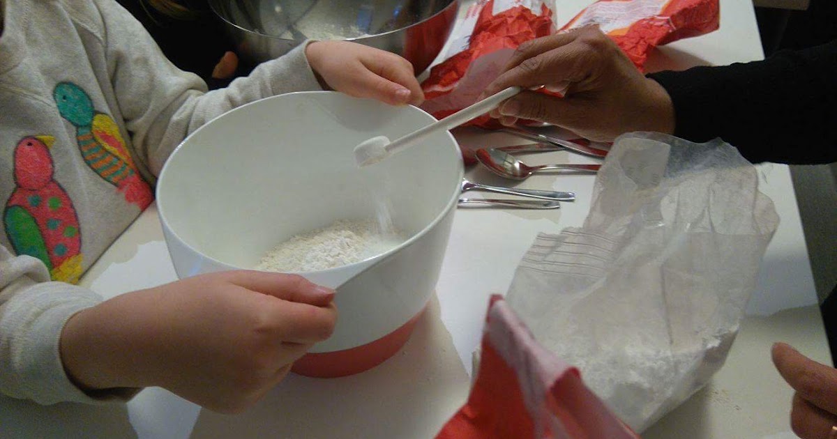 BAKING CLUB IN FRENCH BAKING POWDER BISCUITS Rådan Fritids