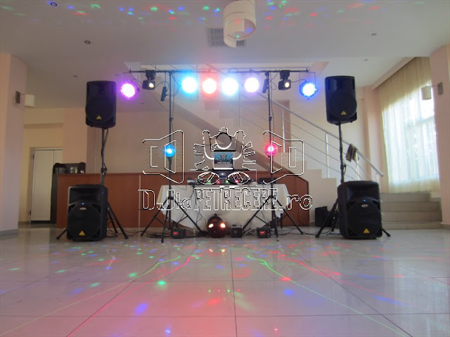 Petrecere de nunta - New Green House - Titu, Dambovita - DJ CRISTIAN NICK - 0768788228 Petrecere de nunta - New Green House - Titu, Dambovita - DJ CRISTIAN NICK - 0768788228