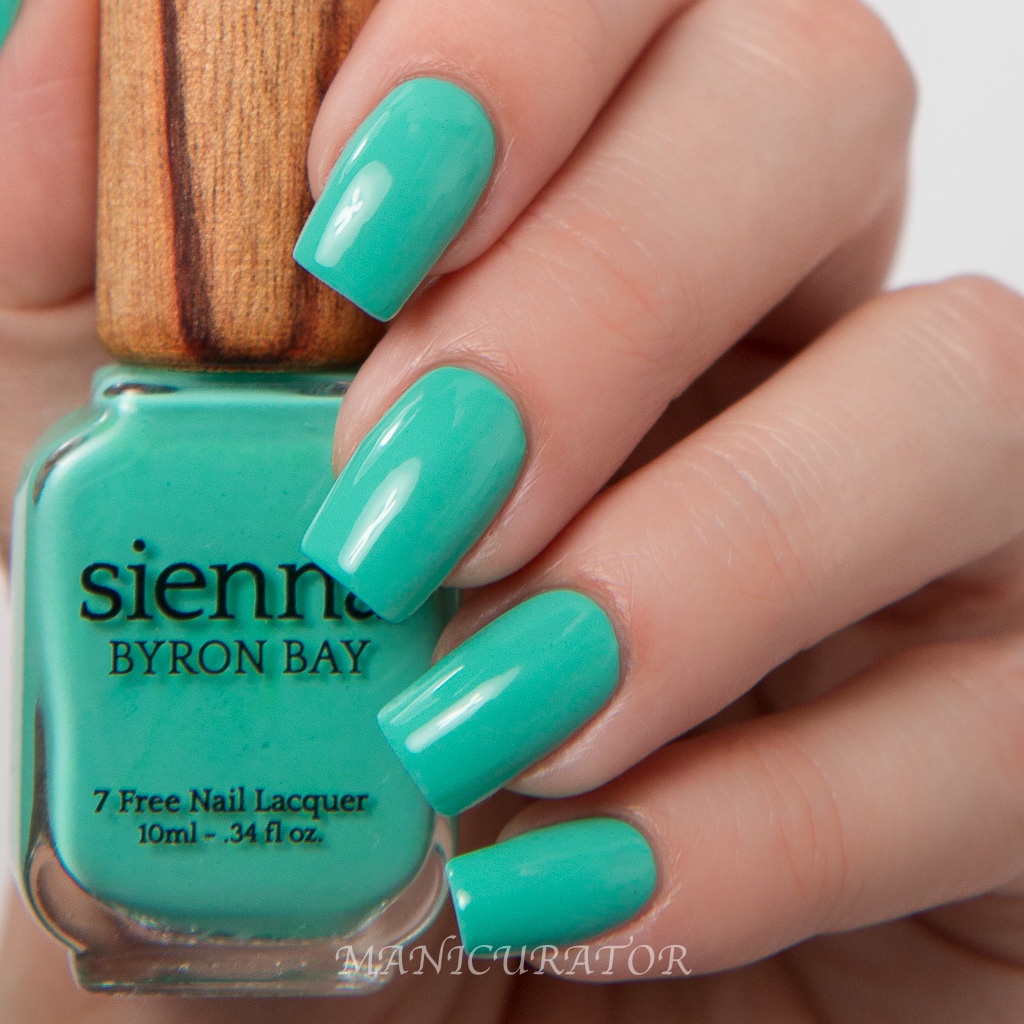 sienna BYRON BAY Nail Polish Swatch and Review