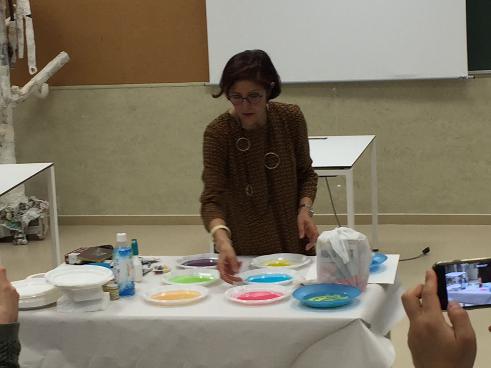 CONOCEMOS LAS PINTURAS Y LOS COLORES