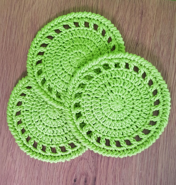 Make these quick and easy crochet coasters