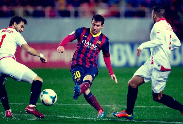 Messi scoring against Sevilla
