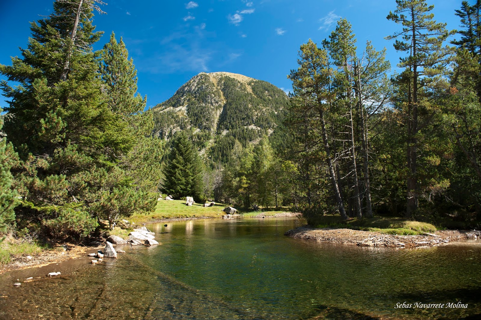 Instantes, fotos de Sebastián Navarrete Estany de Llebreta y Planell
