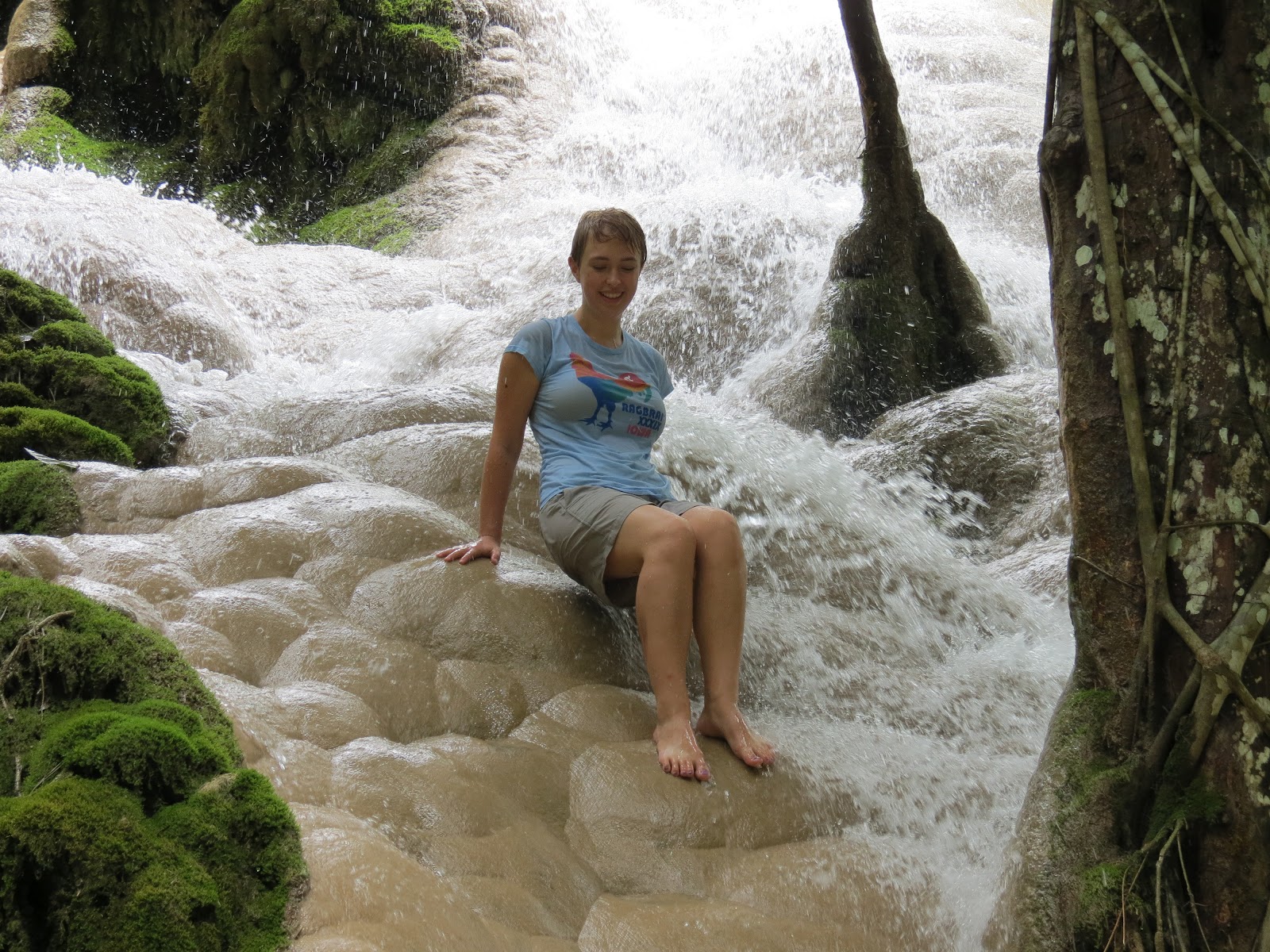 Thailandia Bua Tong Waterfall 