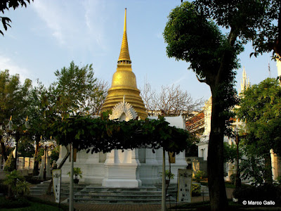 CEMENTERIO REAL WAT RATCHABOPHIT, BANGKOK. TAILANDIA