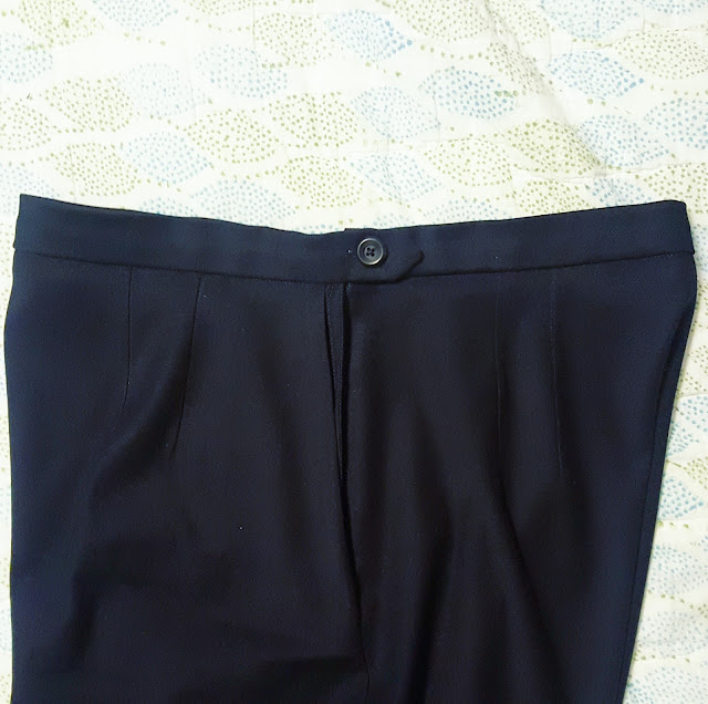 Made by a Fabricista: Going Vintage for a Great Fitted Pair of Shorts.