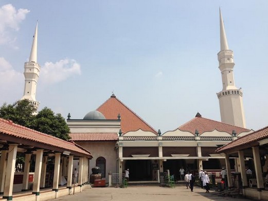 Daya Tarik Objek Wisata Masjid Luar Batang di Penjaringan DKI Jakarta