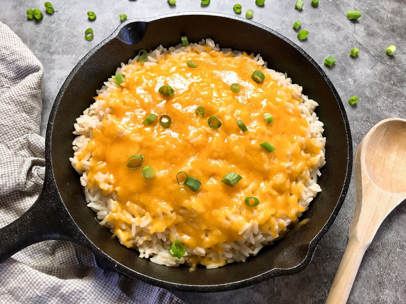 Cheesy Rice with Garlic and Onion