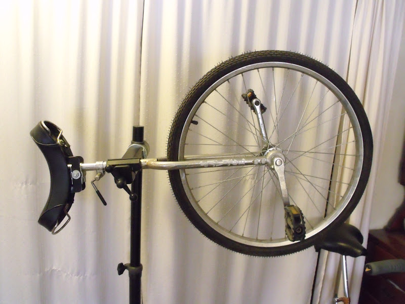 Hugh`s bicycle blog 24in Unicycle / Mountain Conversion
