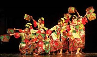 Blog Budaya Indonesia: Tari Andun : Tari Pergaulan Dari ...
