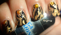 Stylish Gold Tiger Print Nails / Diseño Animal Print
