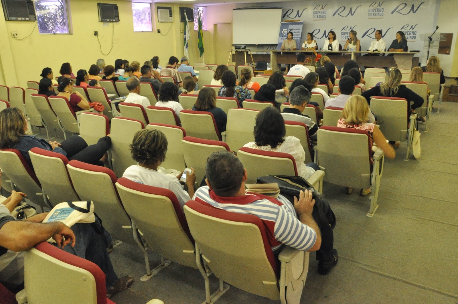 Exemplo De Grafico De Escola Com Computador E Sem Computador