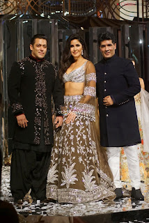 Katirna Kaif with Salman Khan Looking stunning in a Deep neck Cholil    Exclusive Pics 007