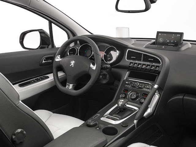 Novo Peugeot 3008 - interior