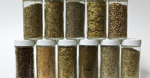 Ella Belleza: 12 Condimentos básicos en la cocina