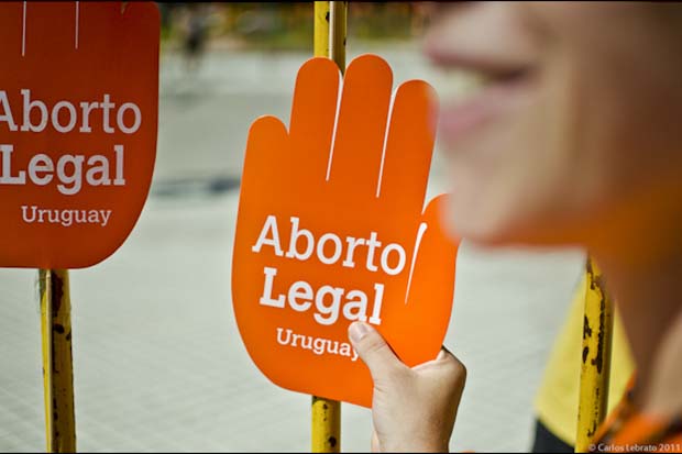 INFANTICÍDIO: Mulheres do Uruguai fizeram 5 mil abortos no 1º ano de descriminalização 