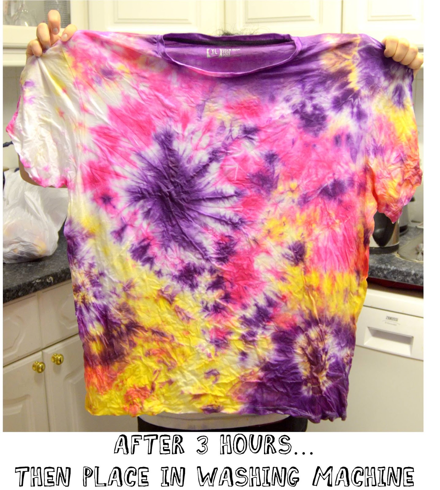 Kirst and the Fashion Crowd: DIY Tie-Dye Tee