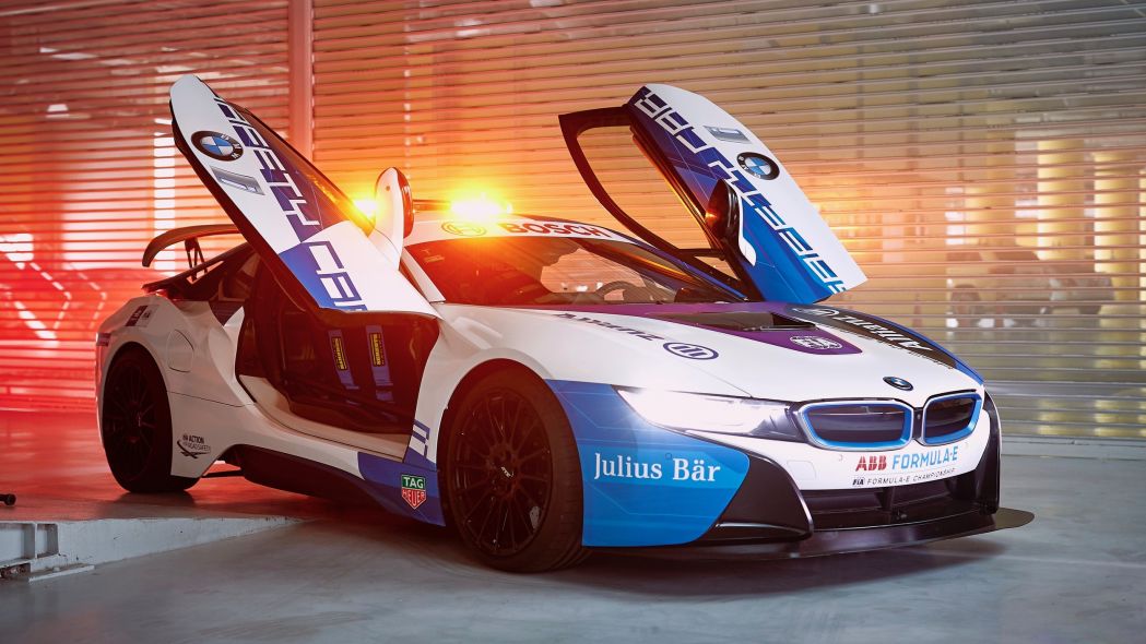 BMW, Yeni Yarış Güvenlik Aracı i8 Formula E’yi Tanıttı BMW, Yeni Yarış Güvenlik Aracı i8 Formula E’yi Tanıttı