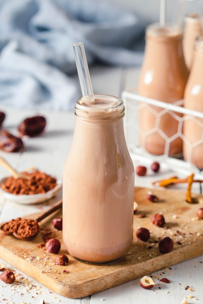 Nutella Milk. Need more recipes? Check out 15+ List of Vegan Drinks that are Extremely Delicious. vegan recipes smoothies | vegan smoothies healthy | vegan smoothie recipes healthy | vegan smoothies | vegan breakfast smoothie #vegan #drinks #healthydrinks #healthyeating #vegandiet #cleaneating #smoothie #vegansmoothie #healthtips