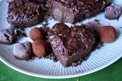 http://be-alice.blogspot.com/2015/02/love-brownie-for-two-chocolate-sweet.html