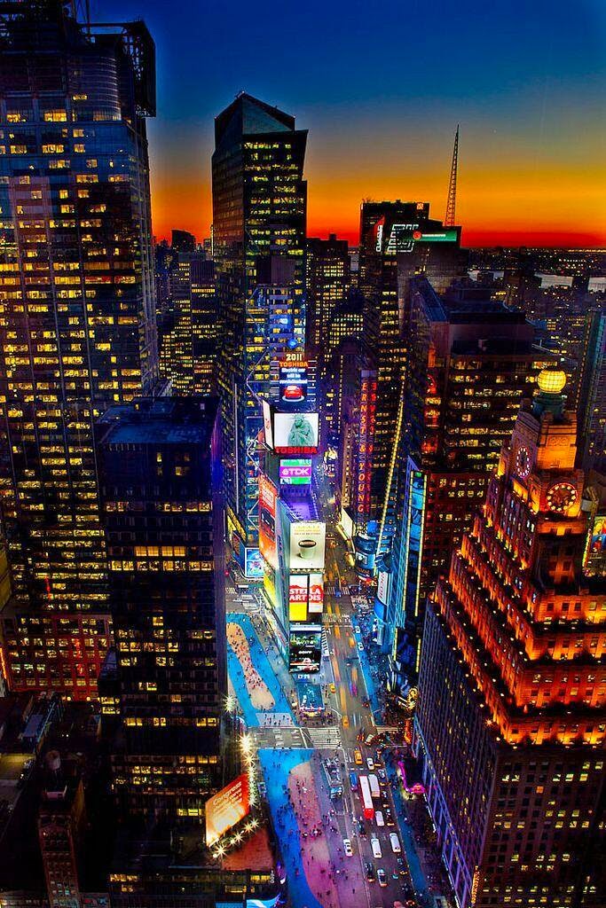 Top 5 Tourist Destinations in the U.S. New York City and Times Square