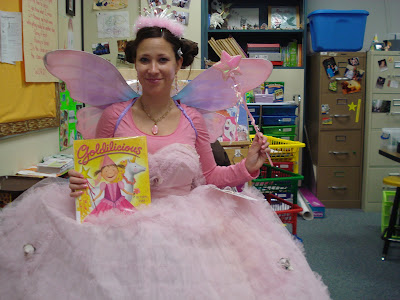 Mrs. Hendrix's Kindergarten Class: Story Book Character Dress Up Day 10/28