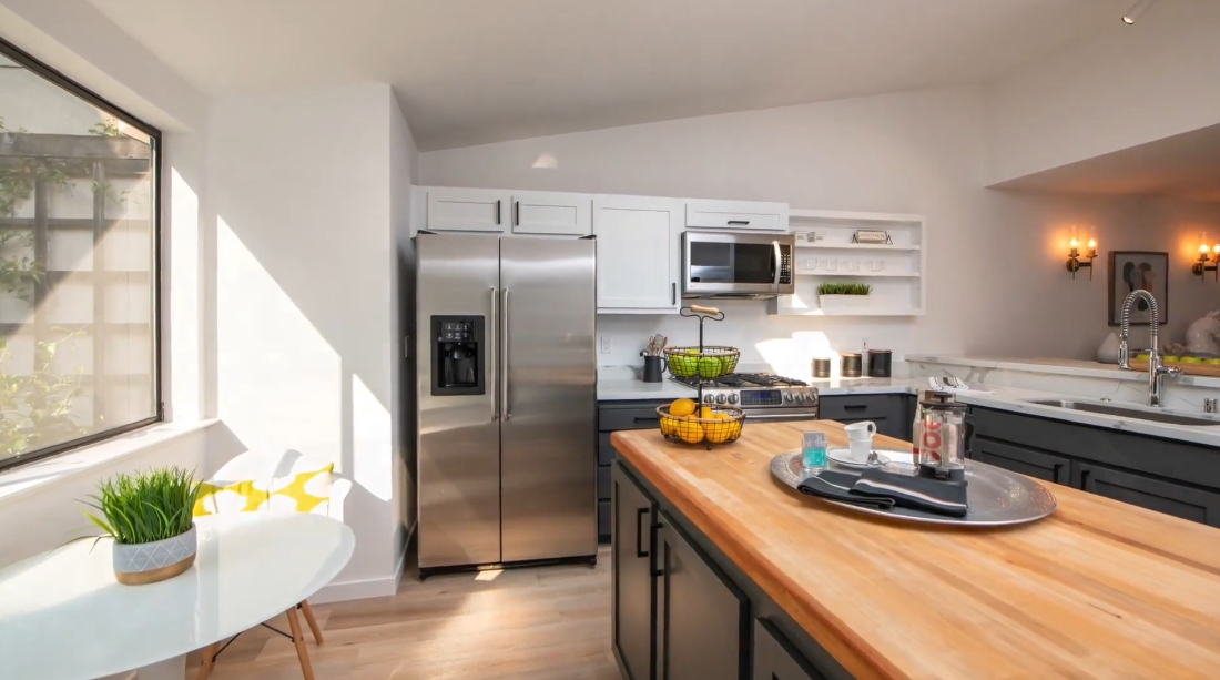 21 Photos vs. 124 Red Hill Cir, Belvedere Tiburon, CA Interior Design Luxury Home Tour