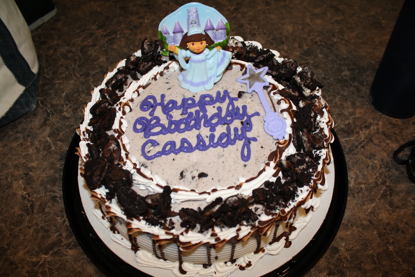 bryan, heather, kaleigh, cassidy & abigail: Happy Birthday Cassidy!!