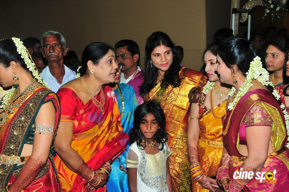kochunda: Allu arjun marriage photos,stills