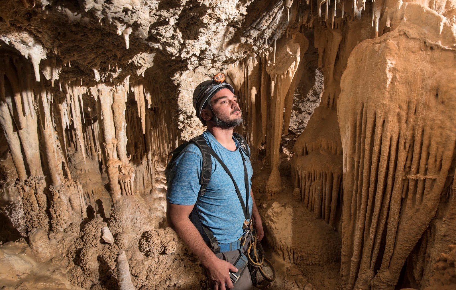 TEA KETTLE CAVE, NEVADA ADAM HAYDOCK