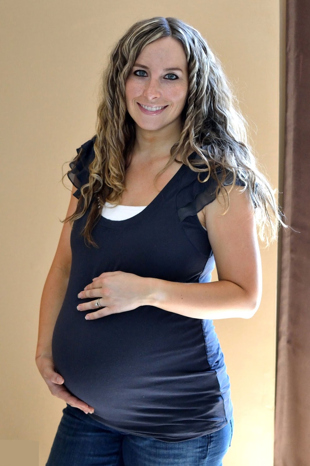 Ashley's Green Life: Tips on Finding Peace in Pregnancy Weight Gain