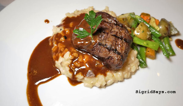 extraordinary valentine's day - Seda Capitol Central staycation - Bacolod hotels - Bacolod blogger - family vacation - Valentine's date - Valentine dinner - red roses - Seddy bear - Straight Up Roofdeck bar - Valentine gift ideas - French menu - red roses - pralines