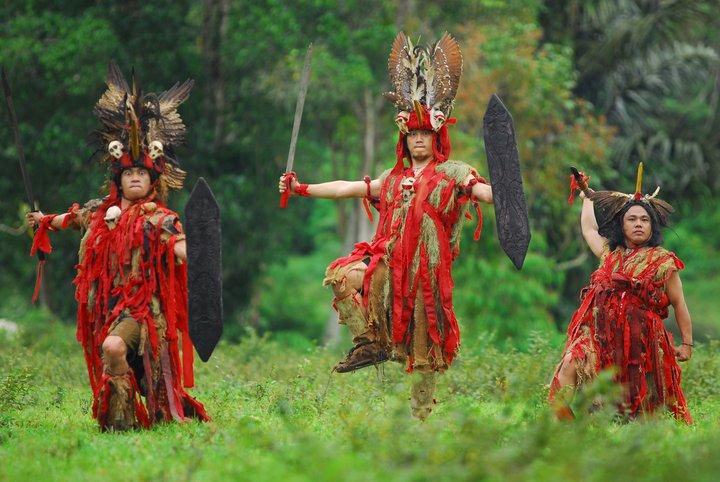 Budaya Sulawesi Utara THE COLOUR OF INDONESIA