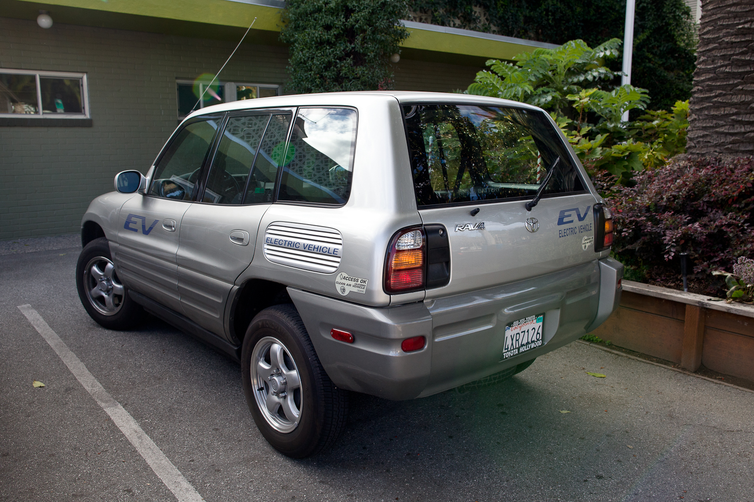 Первый рав. Тойота рав 4 1997. Toyota rav4 1 поколение. Toyota rav4 1998. Тойота рав 4 первого поколения.