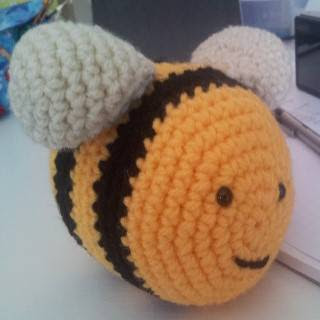 PATRON GRATIS ABEJA AMIGURUMI 7386 🐝