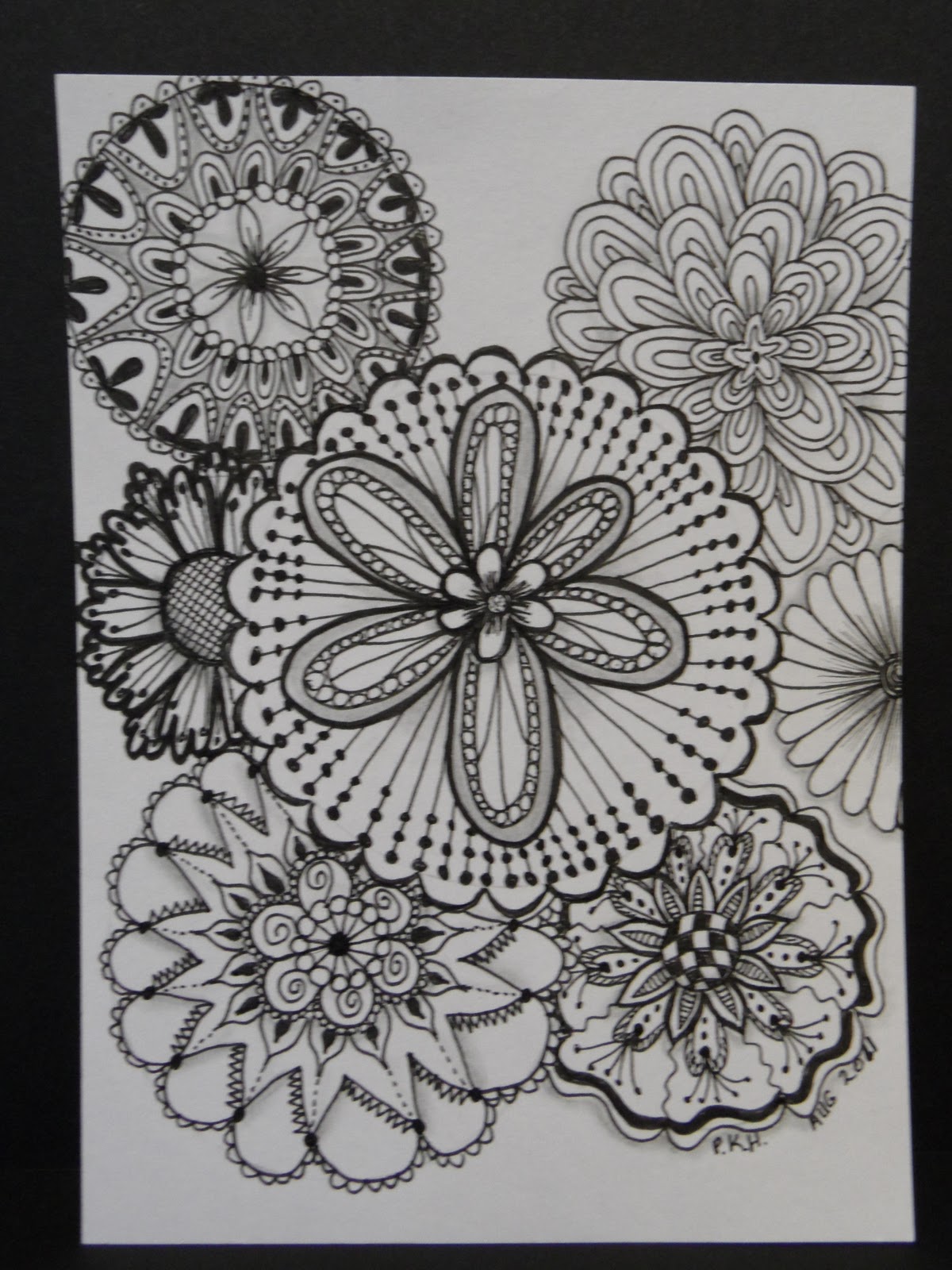 Trish's Artistic Adventures: Zentangles Inspired Art - Circle Flowers
