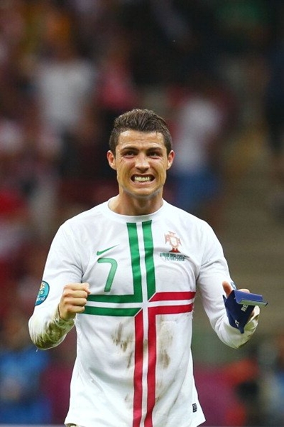 FOTO: Macam-macam Gaya Rambut Cristiano Ronaldo | KEMOCENG