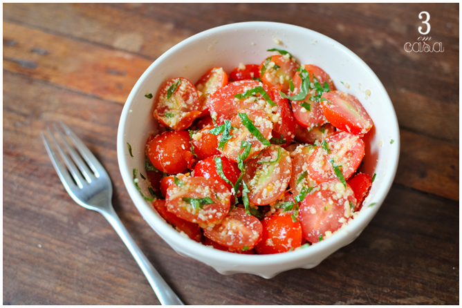 salada tomate grape